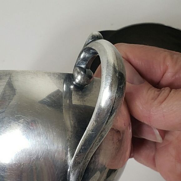 WM A ROGERS Vintage Silver Plated Sugar and Creamer Set - Picture 10 of 10